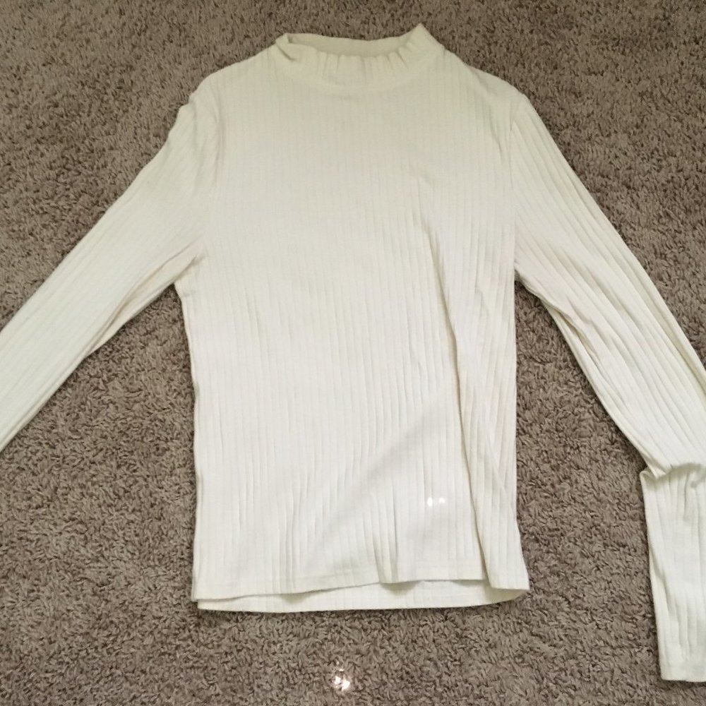 Mock neck cream long sleeve shirt